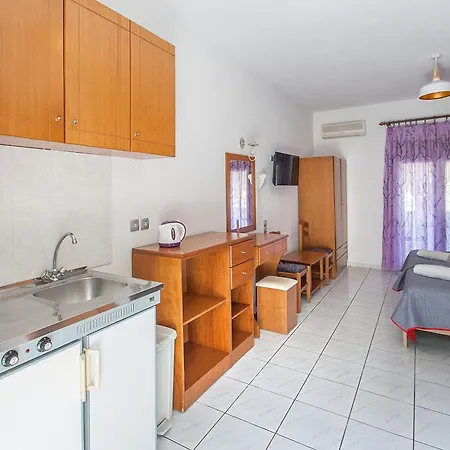 Dream House אגיה פאראסקבי